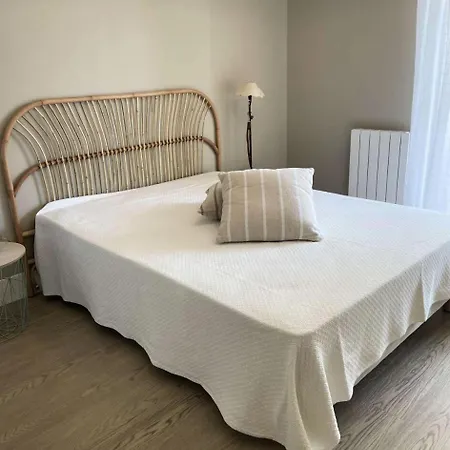 Le Montcalm - Location De - - T2 - 036-60599 Mae-8301 アパート
