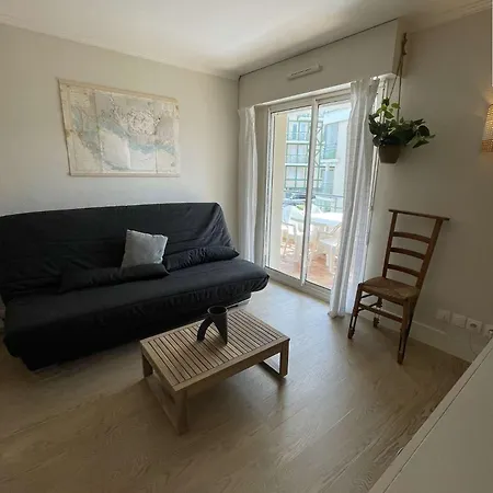Le Montcalm - Location De - - T2 - 036-60599 Mae-8301 アパート