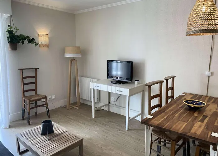 Le Montcalm - Location De - - T2 - 036-60599 Mae-8301 Appartement *